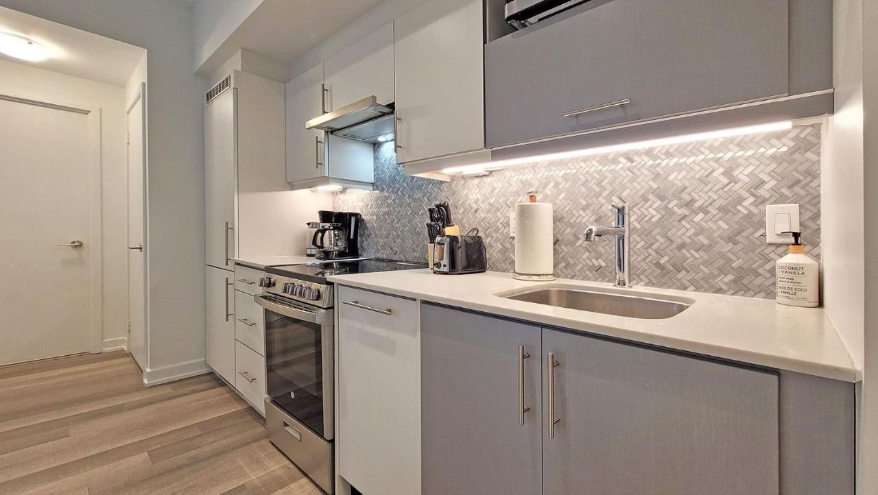 Lovely 3 Bedrooms In University Of Toronto Exterior photo
