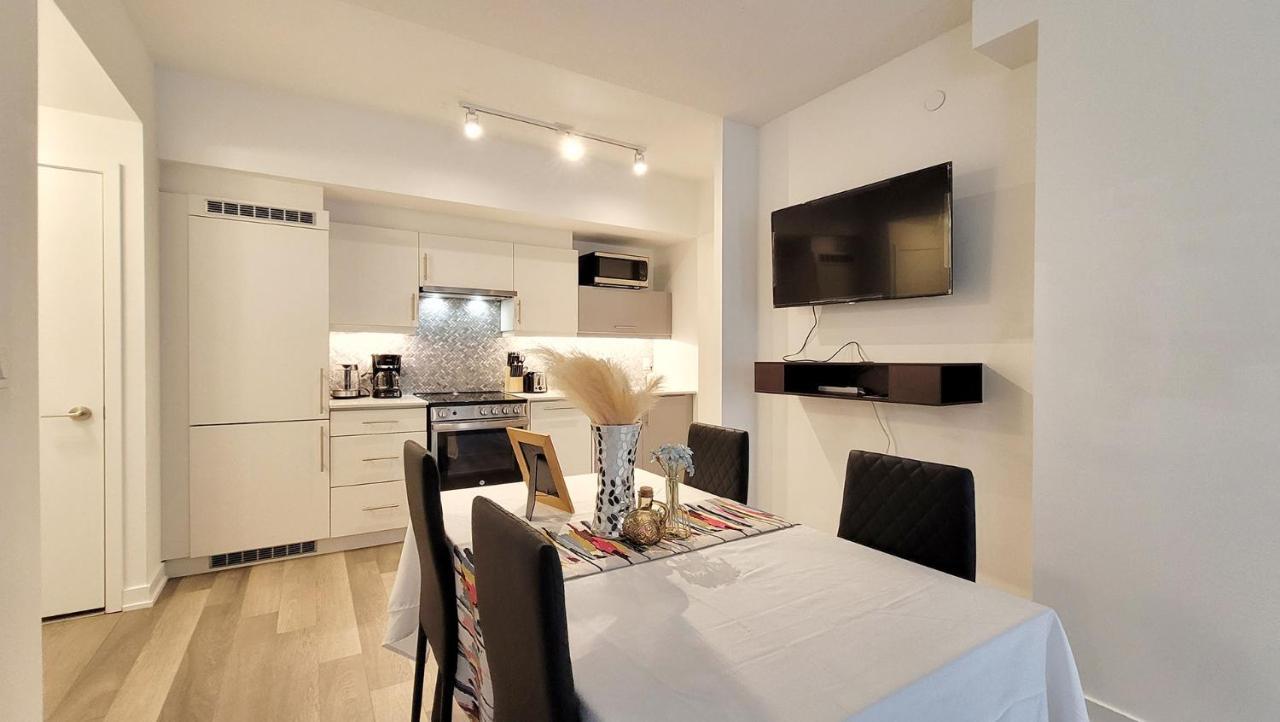 Lovely 3 Bedrooms In University Of Toronto Exterior photo