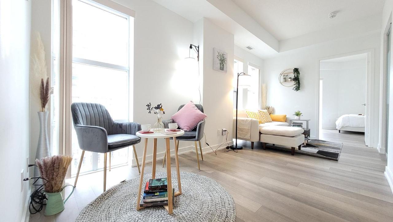 Lovely 3 Bedrooms In University Of Toronto Exterior photo