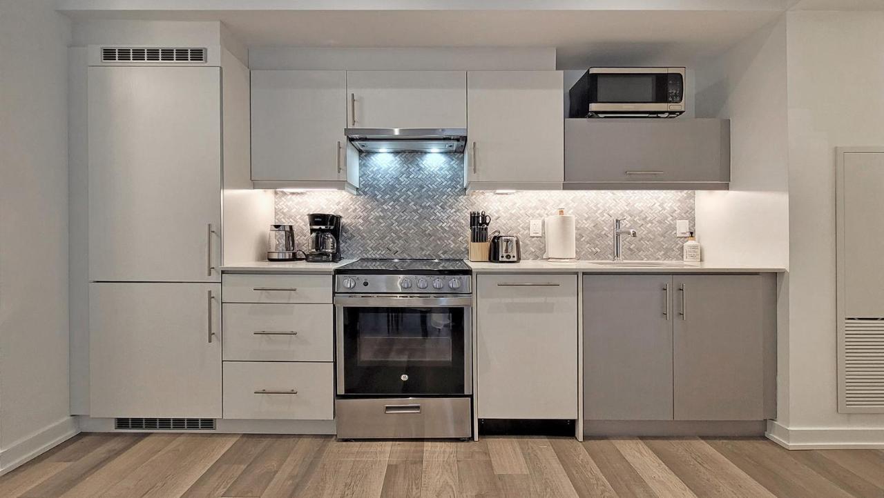 Lovely 3 Bedrooms In University Of Toronto Exterior photo