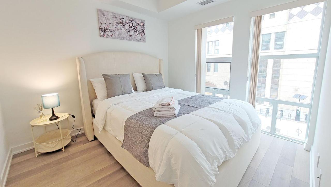 Lovely 3 Bedrooms In University Of Toronto Exterior photo